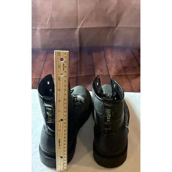 Stylish & Versatile Guess Men display picture 3
